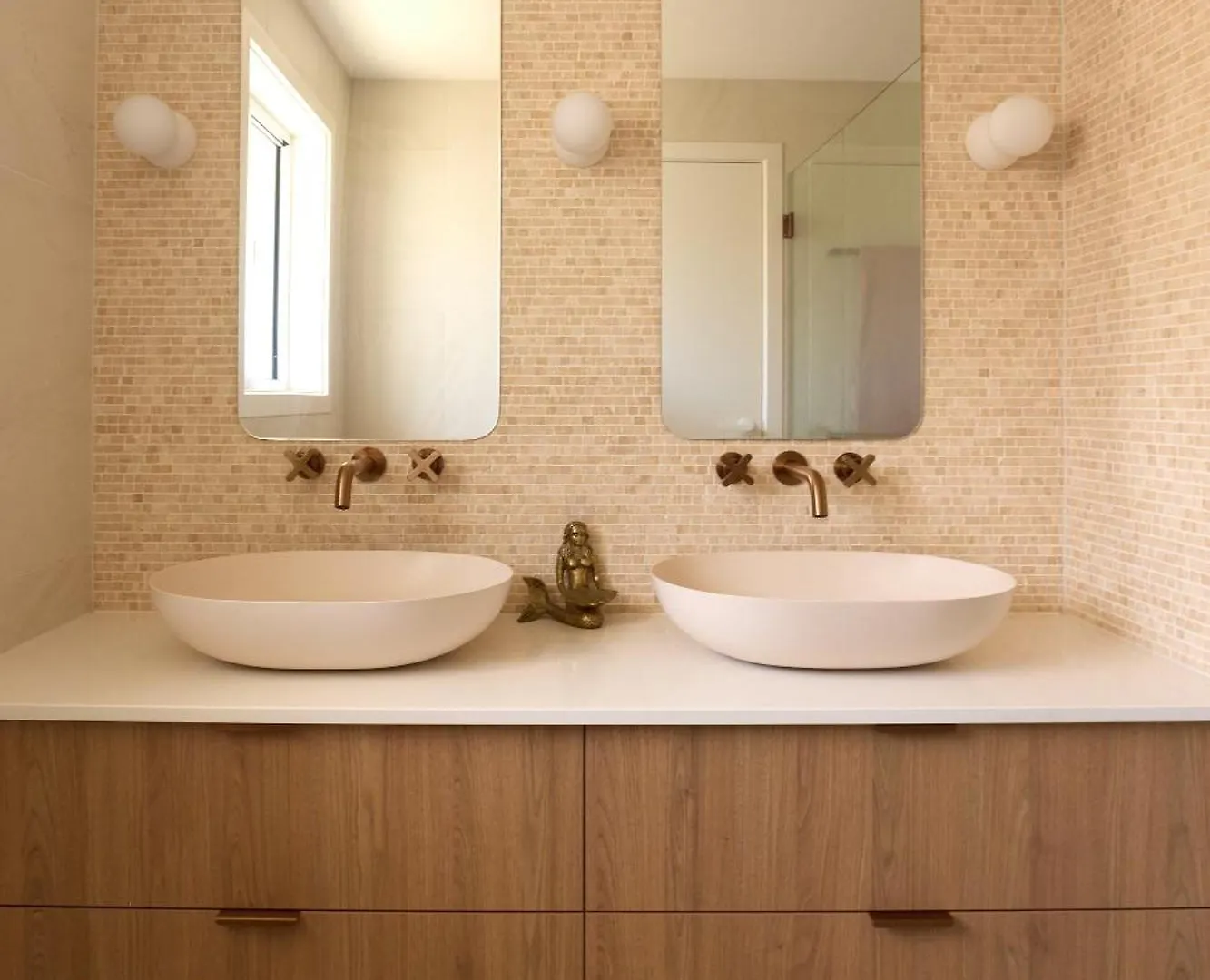 Tugun Retreat - 5Brm Home With Pool! Gold Coast 0*,  Australien